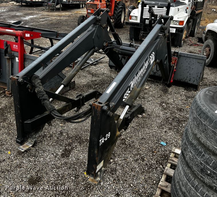 image for item JH9315 2006 Challenger MT465B  MFWD tractor