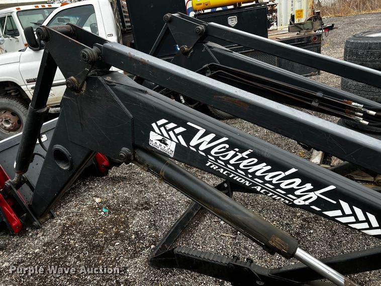 image for item JH9315 2006 Challenger MT465B  MFWD tractor