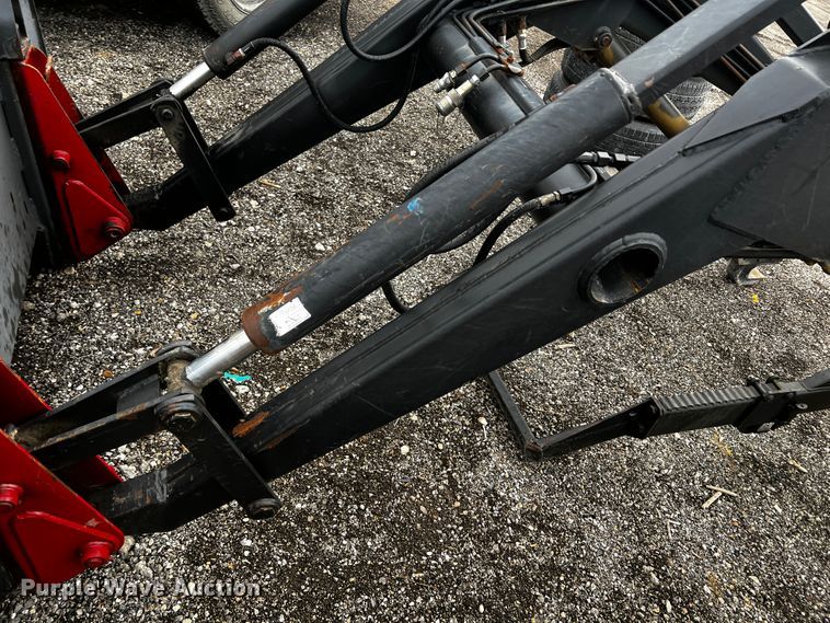 image for item JH9315 2006 Challenger MT465B  MFWD tractor