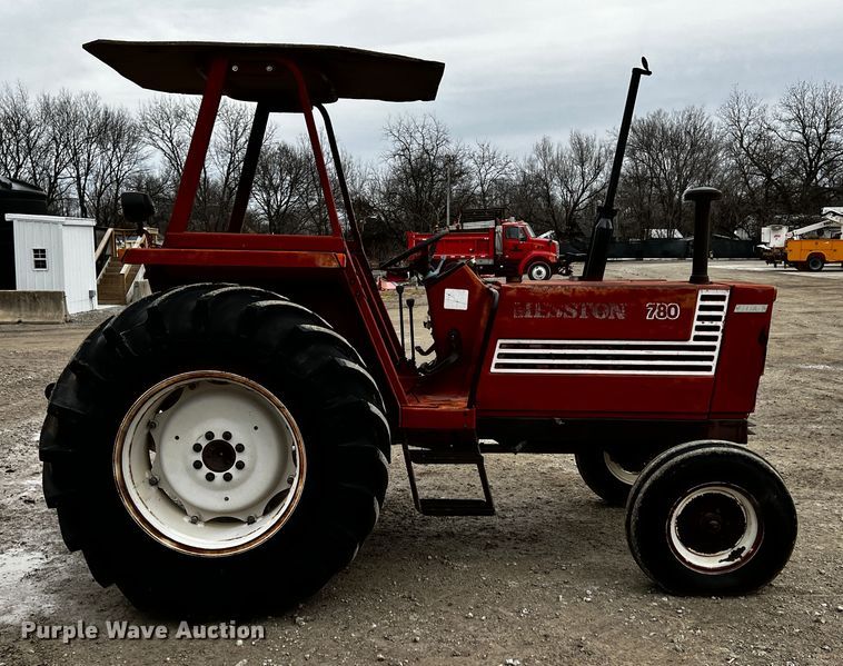 image for item JH9316 Hesston 780  tractor
