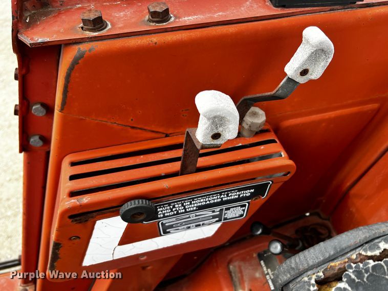 image for item JH9316 Hesston 780  tractor