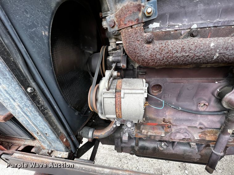 image for item JH9316 Hesston 780  tractor