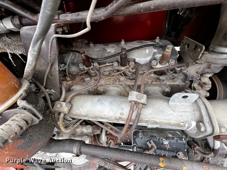 image for item JH9316 Hesston 780  tractor