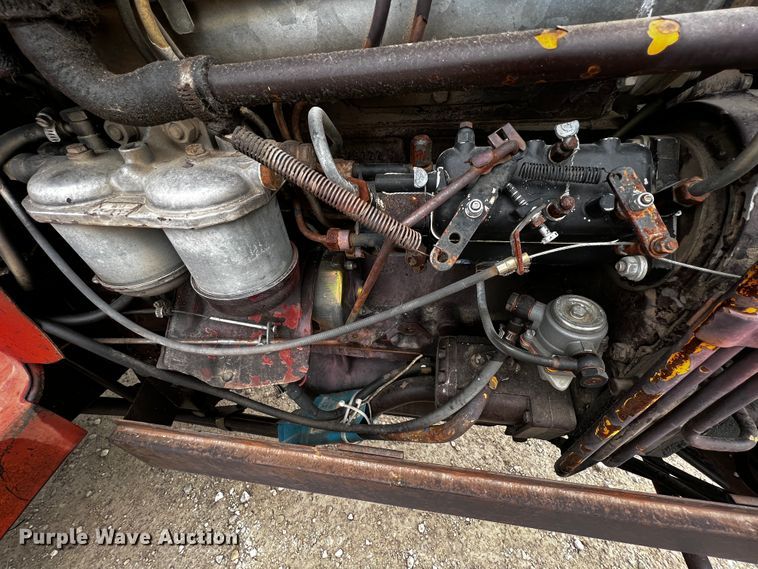 image for item JH9316 Hesston 780  tractor