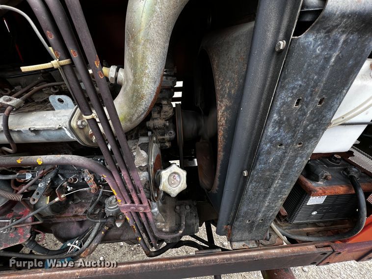 image for item JH9316 Hesston 780  tractor