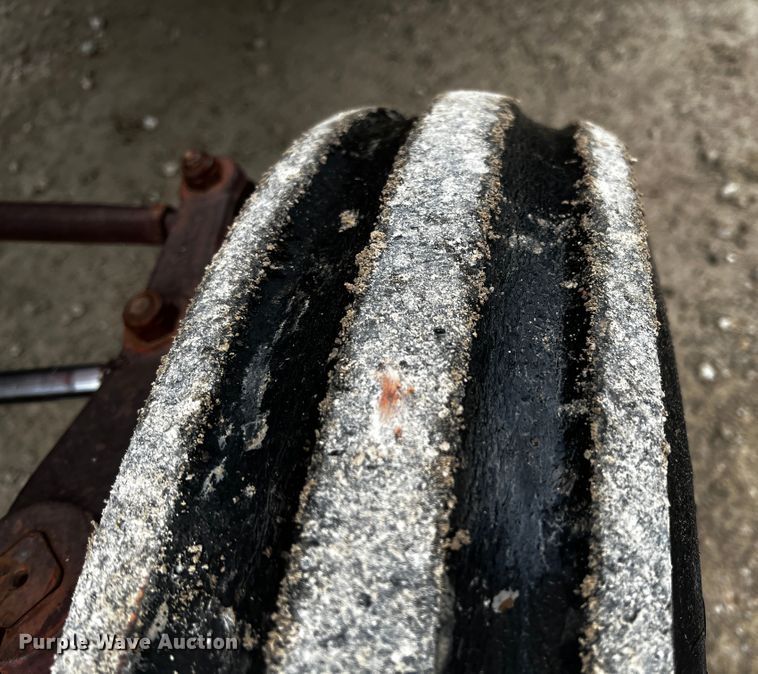 image for item JH9316 Hesston 780  tractor