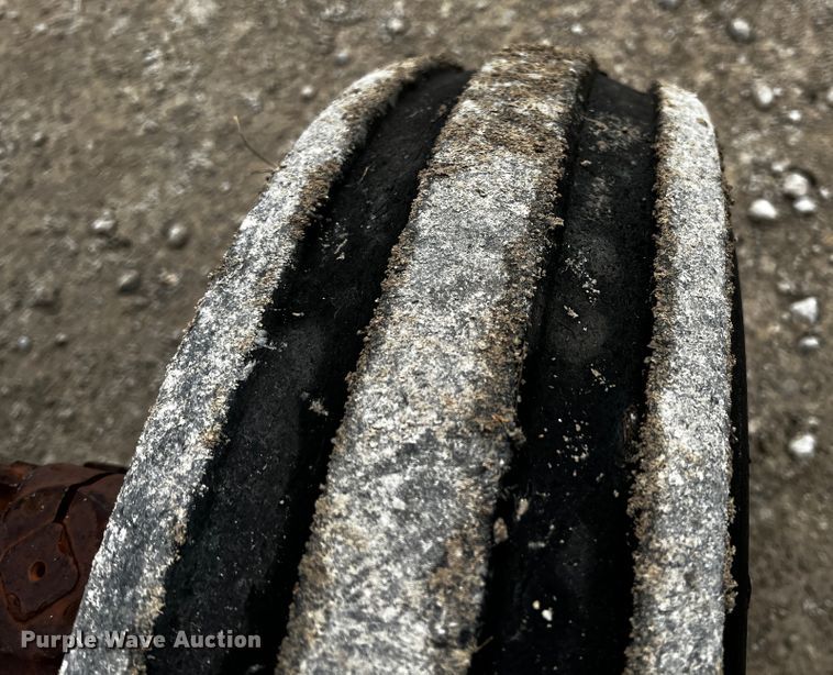 image for item JH9316 Hesston 780  tractor