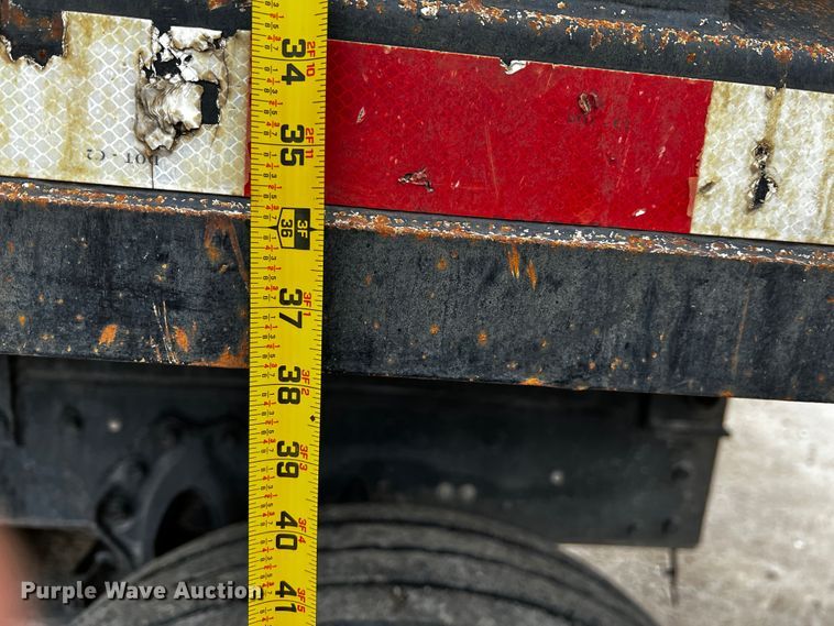 image for item JH9317 1993 International 4900  dump truck