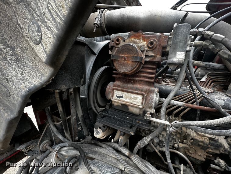 image for item JH9317 1993 International 4900  dump truck