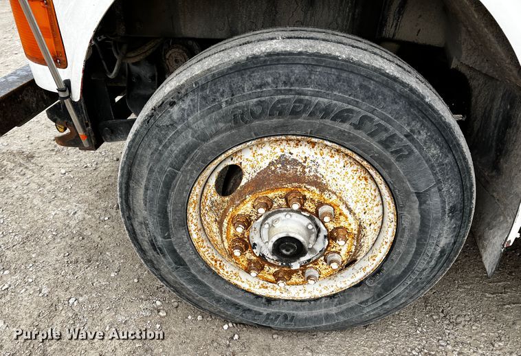 image for item JH9317 1993 International 4900  dump truck