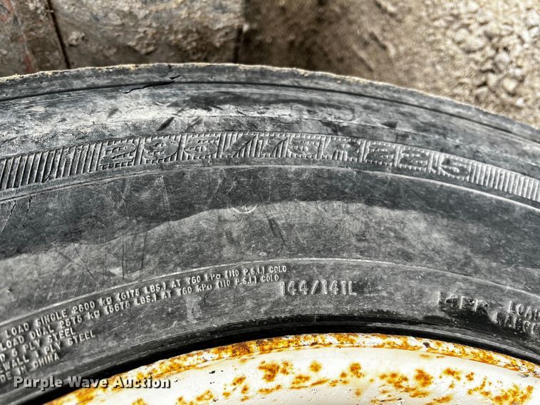 image for item JH9317 1993 International 4900  dump truck