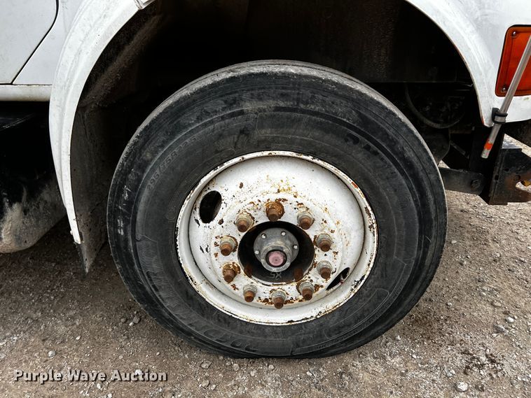 image for item JH9317 1993 International 4900  dump truck