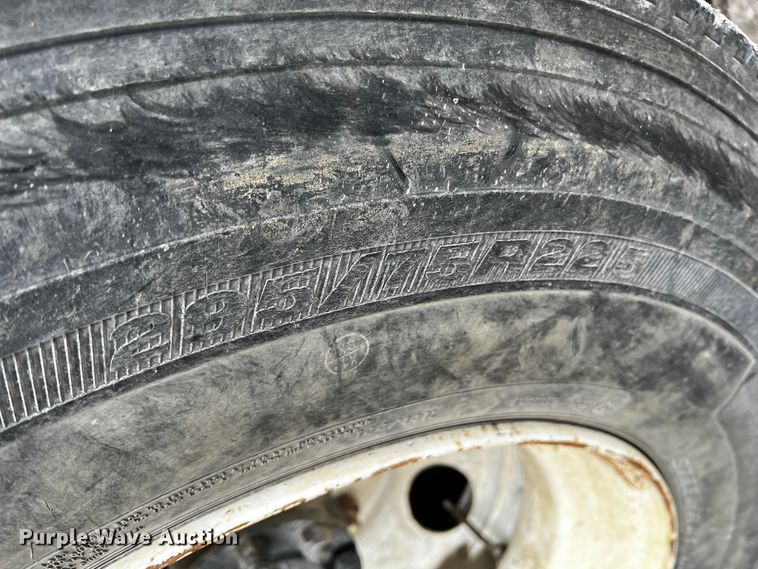 image for item JH9317 1993 International 4900  dump truck