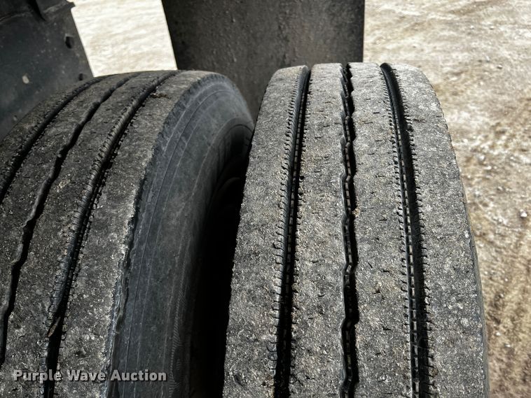 image for item JH9317 1993 International 4900  dump truck