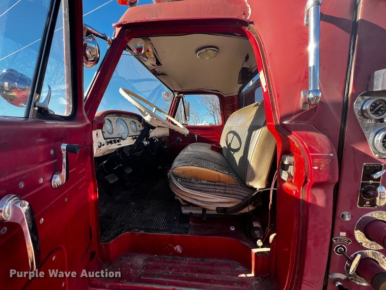 image for item JH9359 1966 Ford F800  pumper fire truck