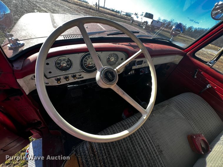 image for item JH9359 1966 Ford F800  pumper fire truck