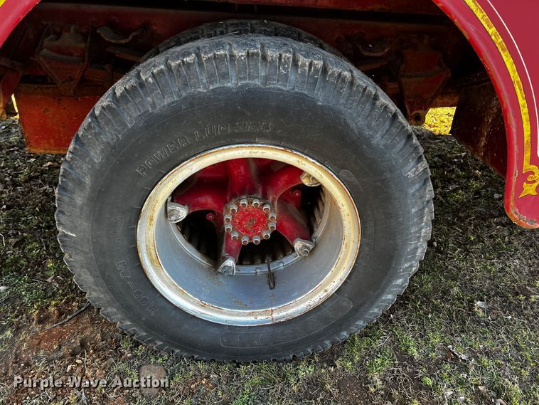 image for item JH9359 1966 Ford F800  pumper fire truck