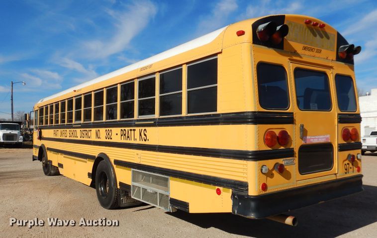 image for item JJ9848 1997 Thomas Built Saf-T-Liner MVP  school bus