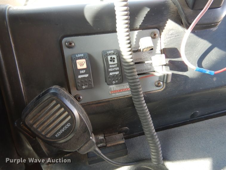 image for item JJ9848 1997 Thomas Built Saf-T-Liner MVP  school bus