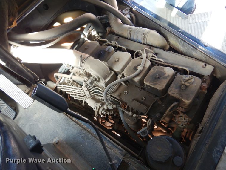 image for item JJ9848 1997 Thomas Built Saf-T-Liner MVP  school bus