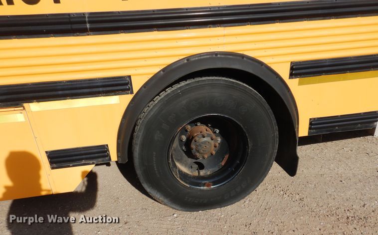 image for item JJ9848 1997 Thomas Built Saf-T-Liner MVP  school bus