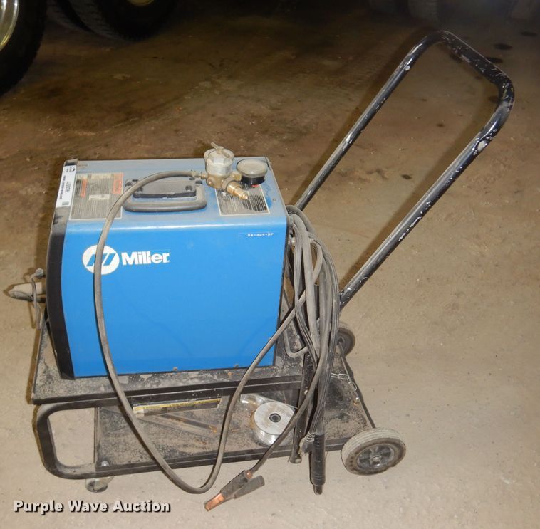 image for item JJ9858 Miller Millermatic 140  welder