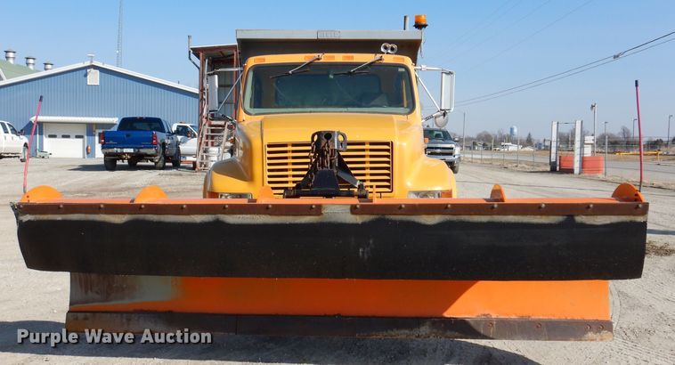 image for item JK9519 1998 International 4700  dump truck