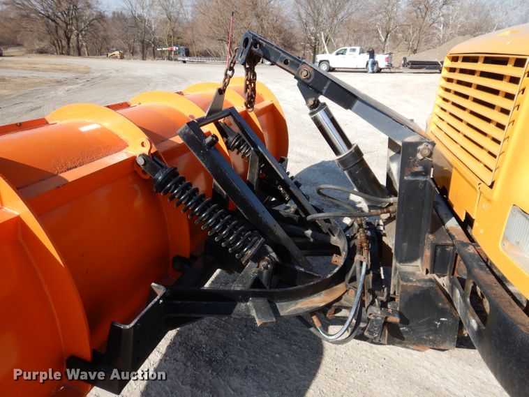 image for item JK9519 1998 International 4700  dump truck