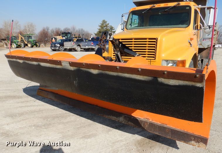 image for item JK9519 1998 International 4700  dump truck