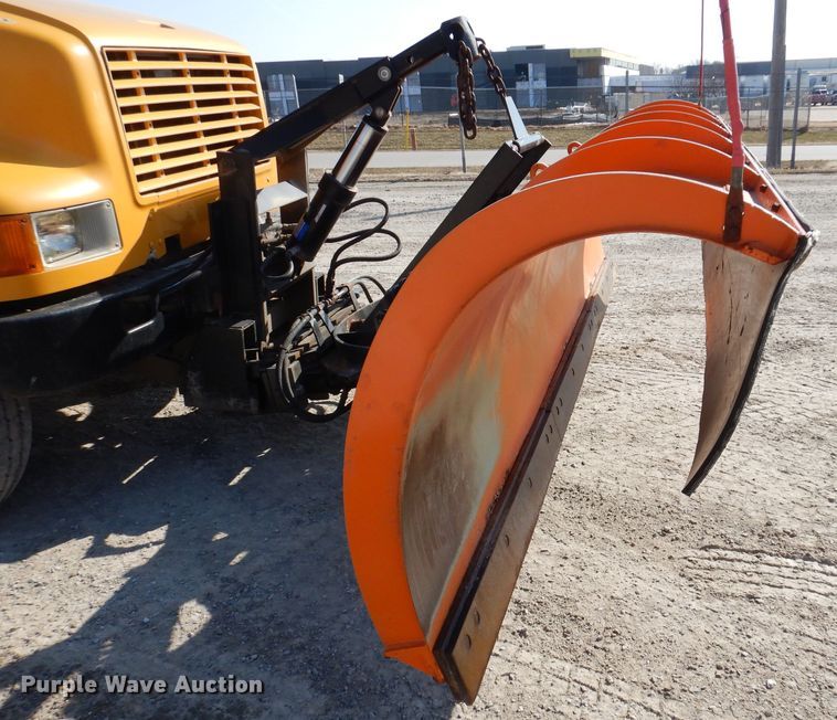 image for item JK9519 1998 International 4700  dump truck