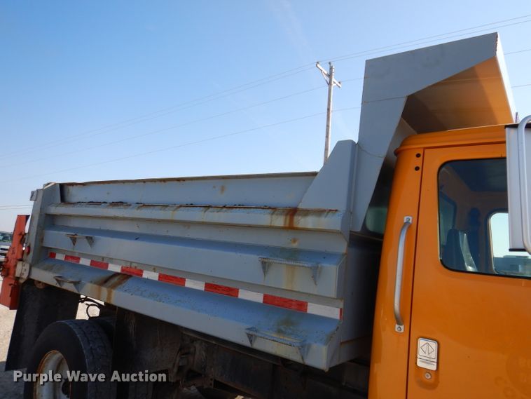 image for item JK9519 1998 International 4700  dump truck