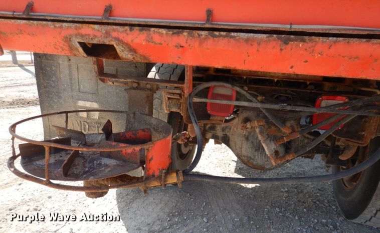 image for item JK9519 1998 International 4700  dump truck