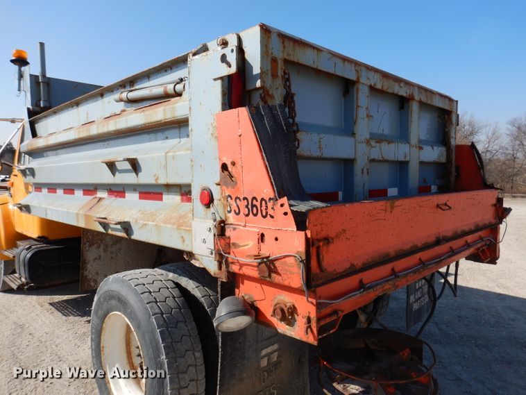 image for item JK9519 1998 International 4700  dump truck
