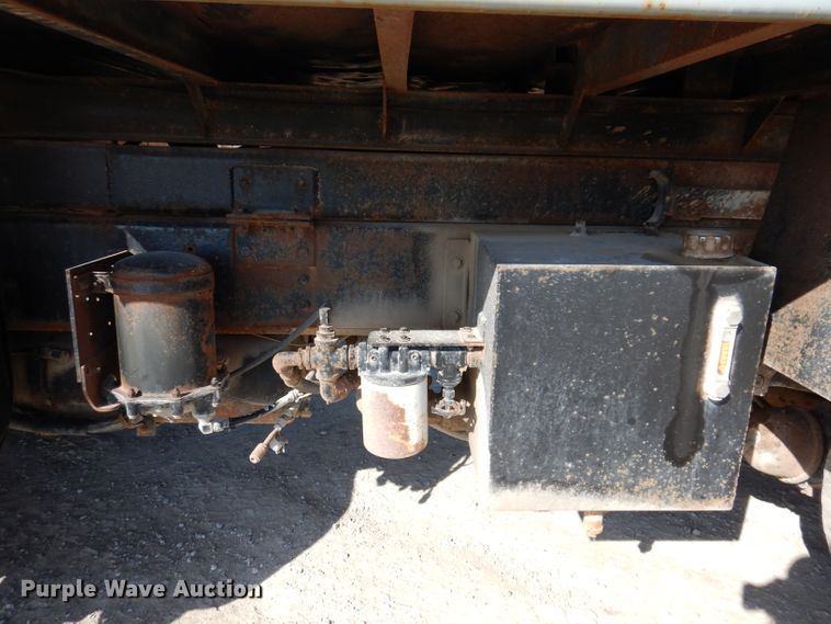 image for item JK9519 1998 International 4700  dump truck