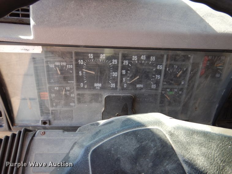 image for item JK9519 1998 International 4700  dump truck