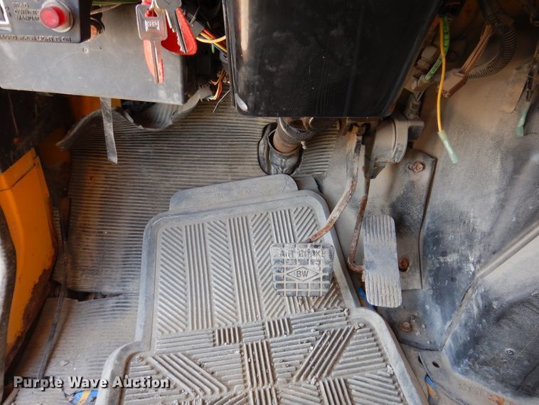 image for item JK9519 1998 International 4700  dump truck