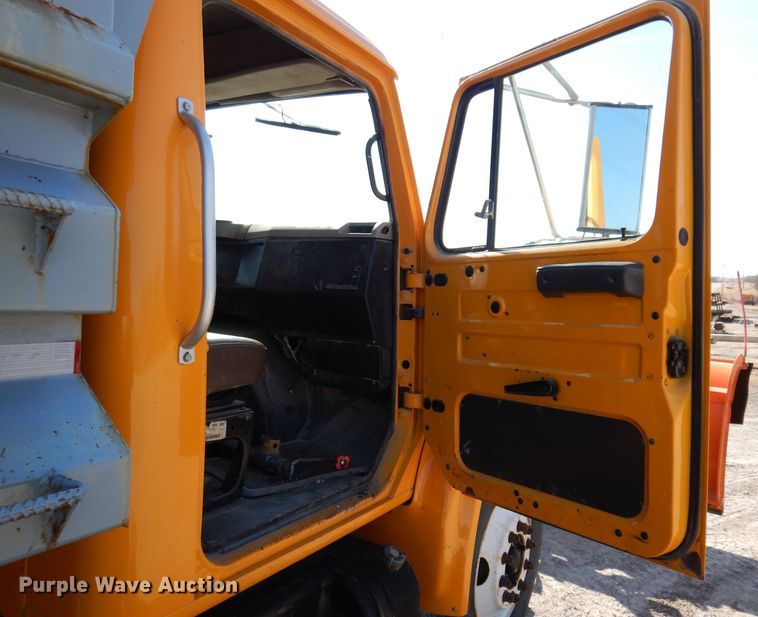 image for item JK9519 1998 International 4700  dump truck