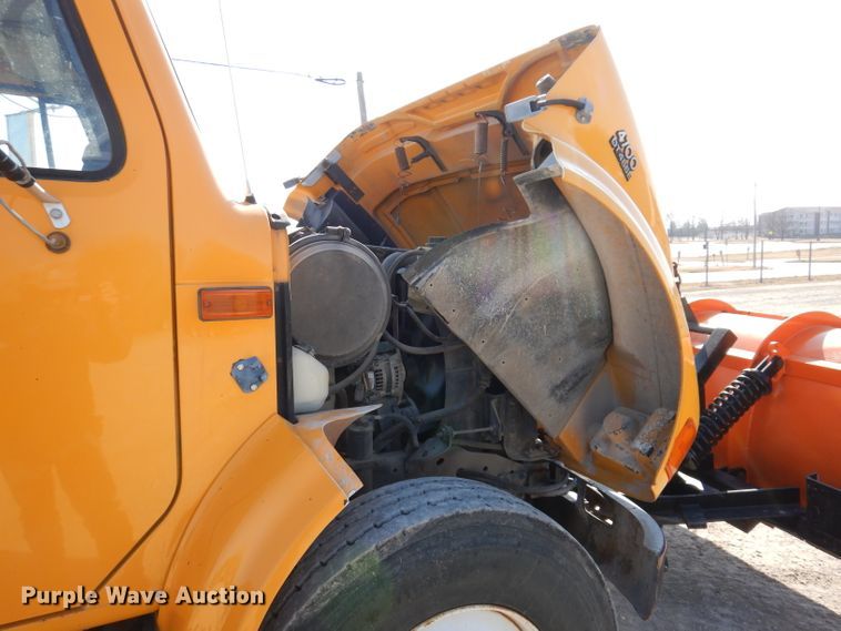 image for item JK9519 1998 International 4700  dump truck