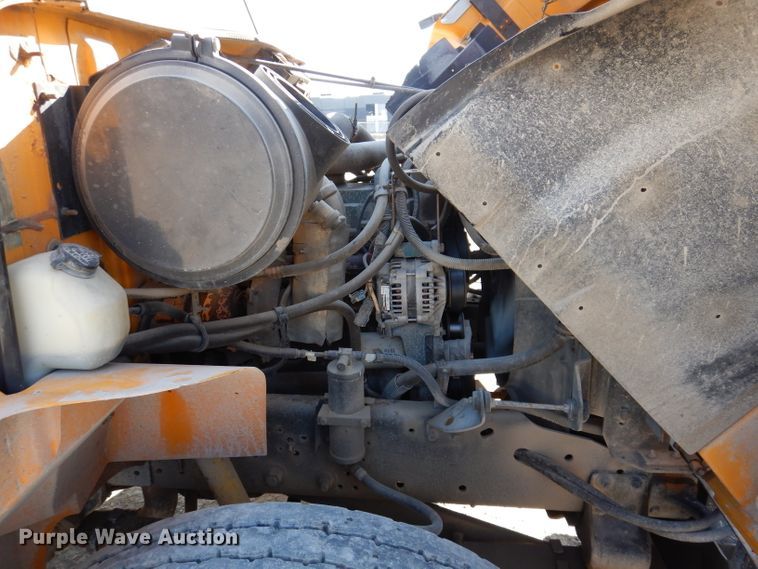 image for item JK9519 1998 International 4700  dump truck