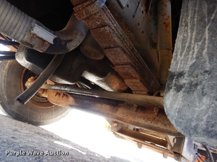 image for item JK9519 1998 International 4700  dump truck