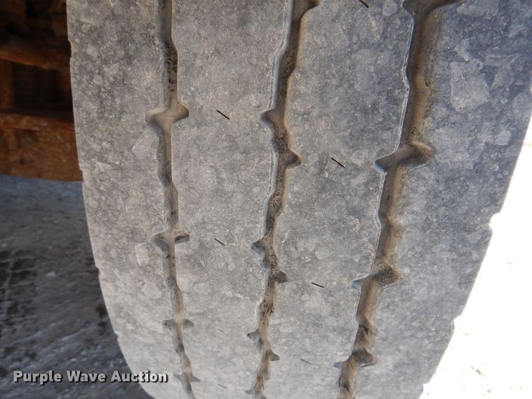 image for item JK9519 1998 International 4700  dump truck