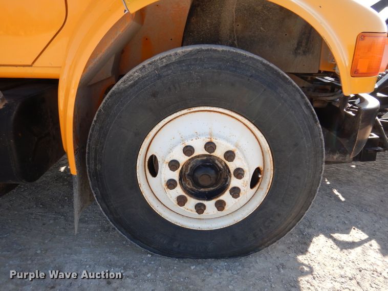 image for item JK9519 1998 International 4700  dump truck