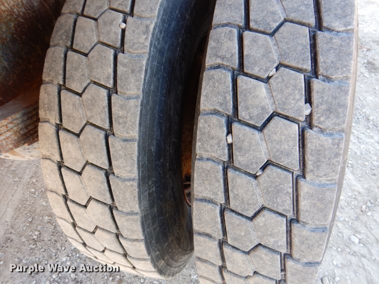 image for item JK9519 1998 International 4700  dump truck