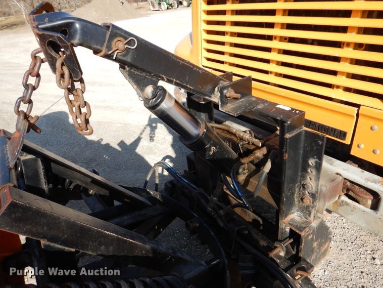 image for item JK9520 2000 International 4900  dump truck