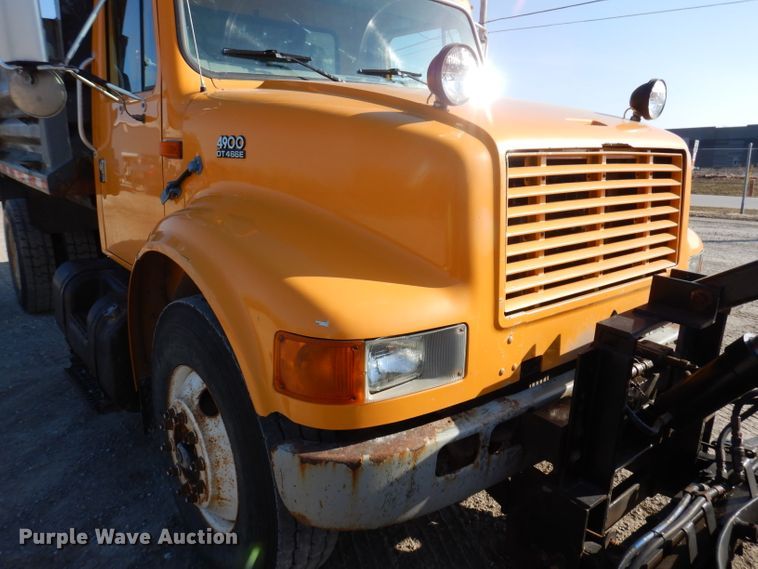 image for item JK9520 2000 International 4900  dump truck