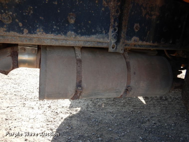 image for item JK9520 2000 International 4900  dump truck