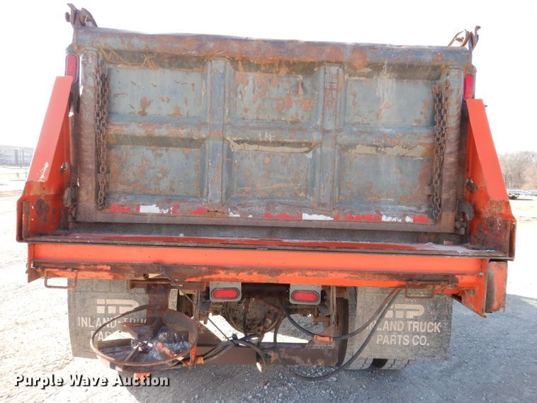 image for item JK9520 2000 International 4900  dump truck