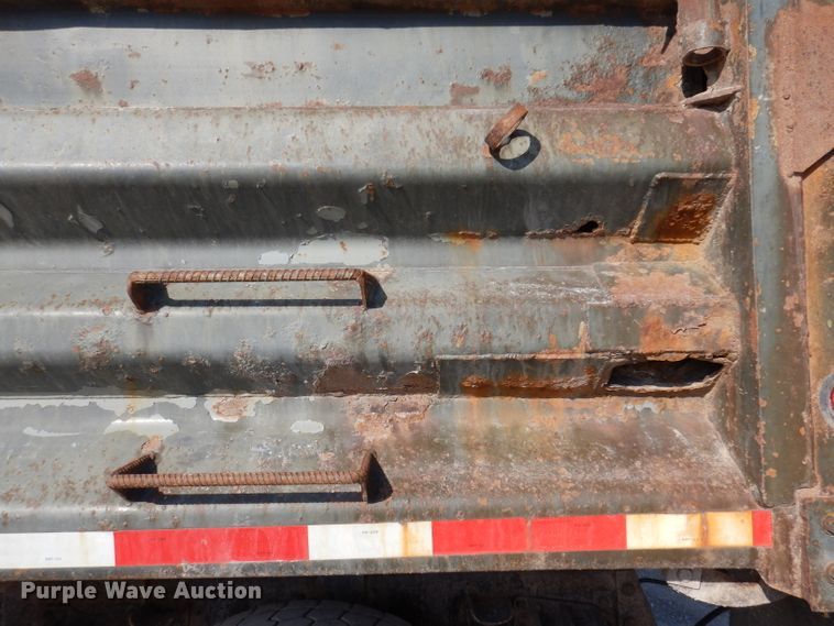 image for item JK9520 2000 International 4900  dump truck