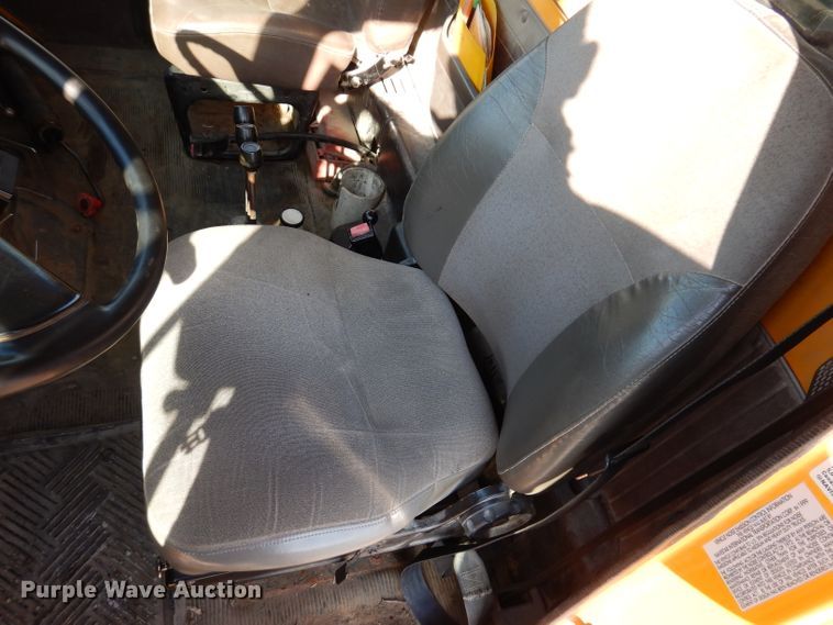 image for item JK9520 2000 International 4900  dump truck