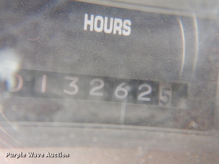 image for item JK9520 2000 International 4900  dump truck